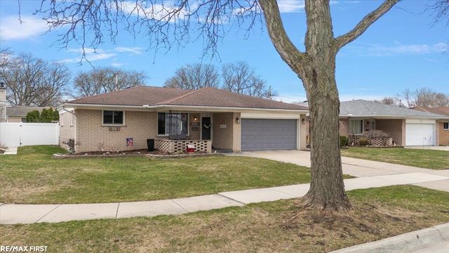 30840 Primrose Drive, Warren, MI 48088