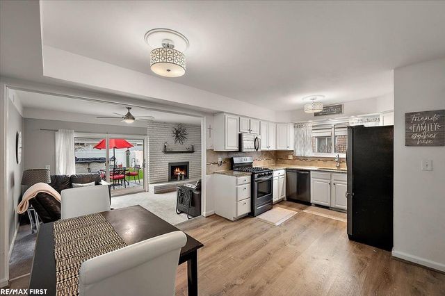 30840 Primrose Drive, Warren, MI 48088