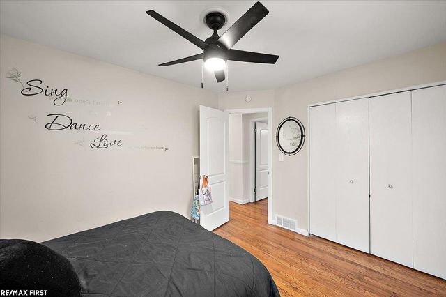 30840 Primrose Drive, Warren, MI 48088