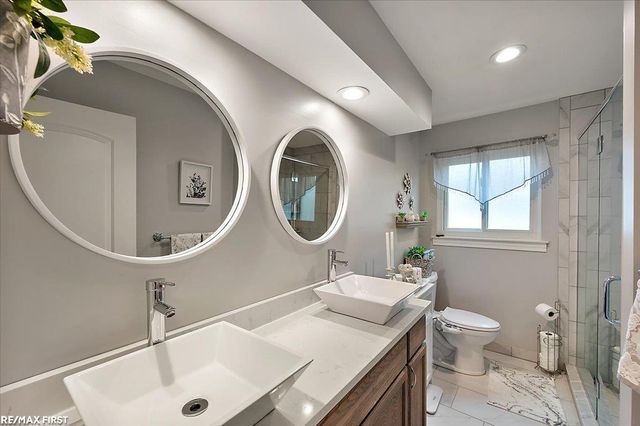 30840 Primrose Drive, Warren, MI 48088