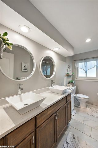 30840 Primrose Drive, Warren, MI 48088