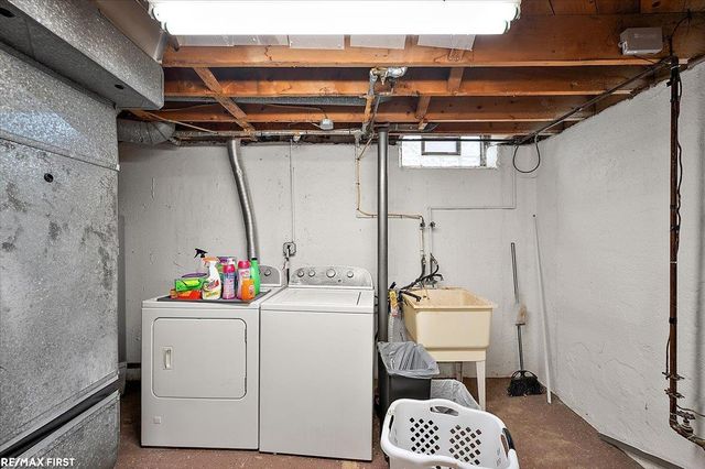 30840 Primrose Drive, Warren, MI 48088