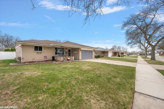 30840 Primrose Drive, Warren, MI 48088