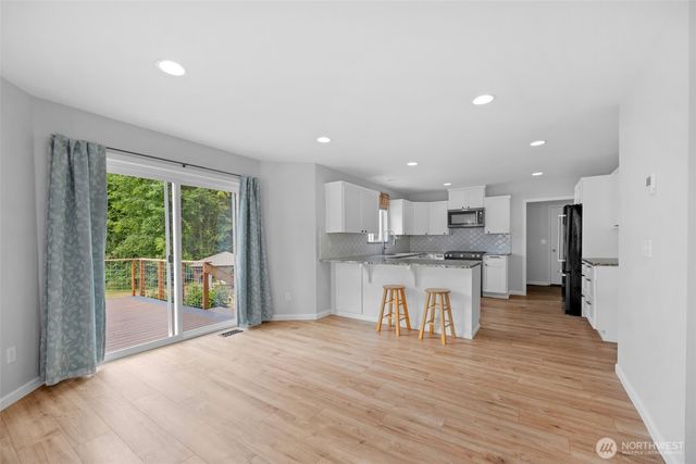 17323 58th Street SE, Snohomish, WA 98290