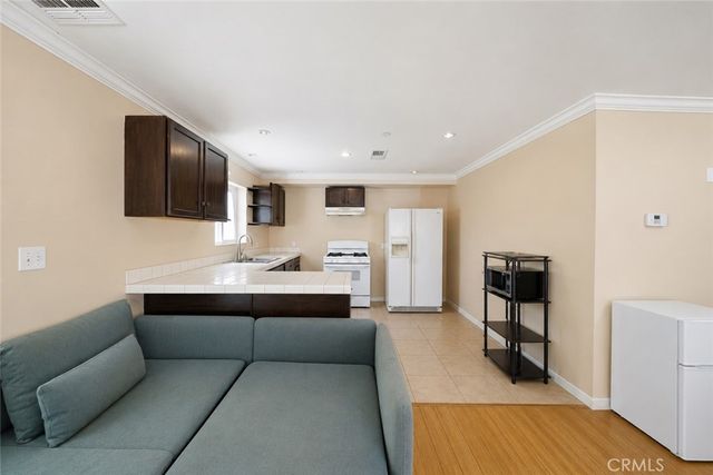 1419 El Sereno, Pasadena, CA 91103