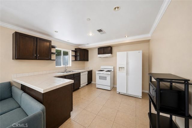 1419 El Sereno, Pasadena, CA 91103