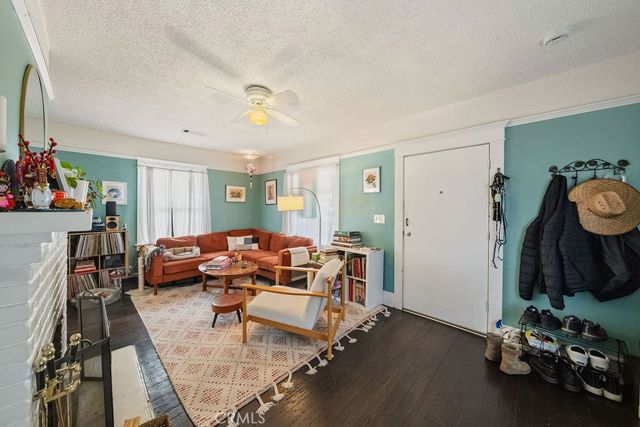 1419 El Sereno, Pasadena, CA 91103