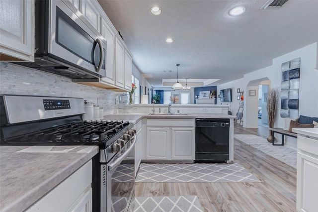 19203 Christine Crossing Dr, Richmond, TX 77407