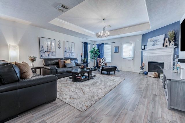 19203 Christine Crossing Dr, Richmond, TX 77407