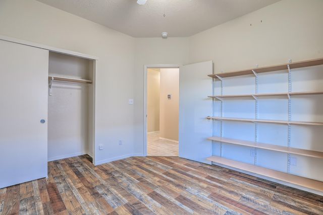 7643 Calle Comodo NE, Albuquerque, NM 87113