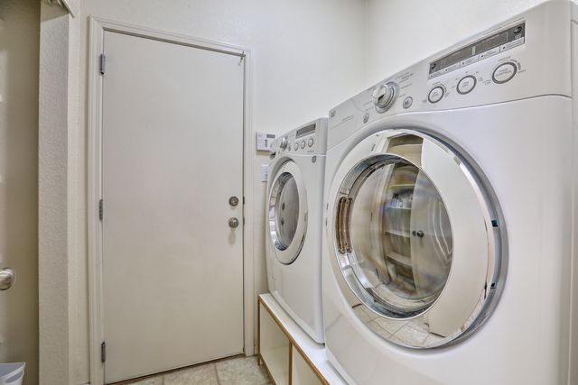 7643 Calle Comodo NE, Albuquerque, NM 87113