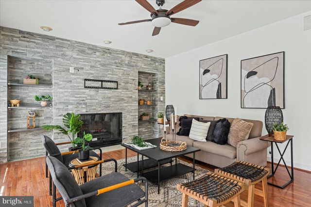 4107 FARMSIDE DR, Baltimore, MD 21236