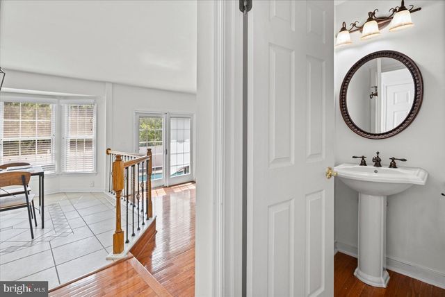4107 FARMSIDE DR, Baltimore, MD 21236
