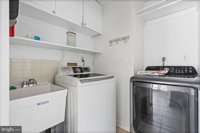 4107 FARMSIDE DR, Baltimore, MD 21236