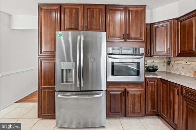 4107 FARMSIDE DR, Baltimore, MD 21236