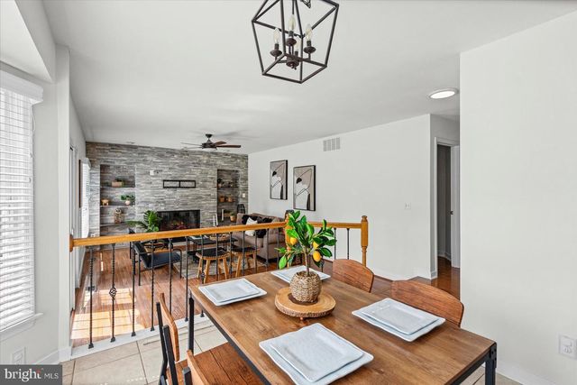 4107 FARMSIDE DR, Baltimore, MD 21236