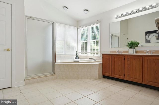 4107 FARMSIDE DR, Baltimore, MD 21236