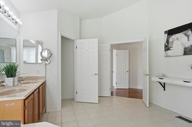 4107 FARMSIDE DR, Baltimore, MD 21236