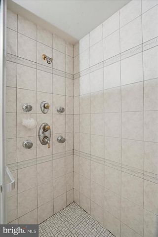 4107 FARMSIDE DR, Baltimore, MD 21236