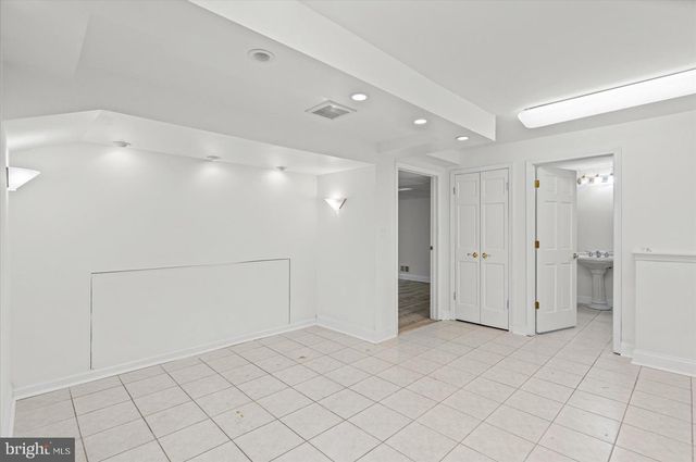 4107 FARMSIDE DR, Baltimore, MD 21236