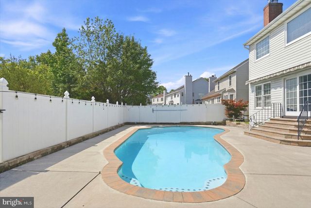 4107 FARMSIDE DR, Baltimore, MD 21236