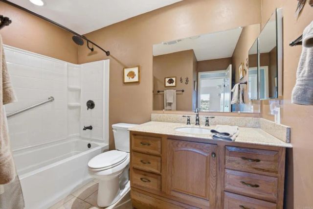 17458 Plaza Amimado 127, Rancho Bernardo (san Diego), CA 92128