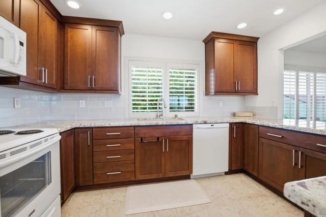 17458 Plaza Amimado 127, Rancho Bernardo (san Diego), CA 92128