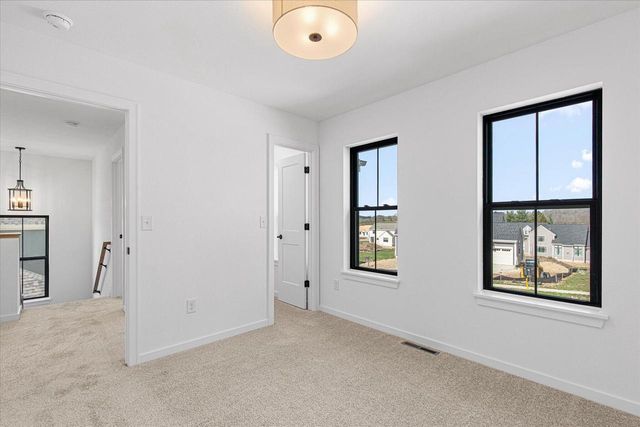 805 Viewpoint AVENUE, Waukesha, WI 53188