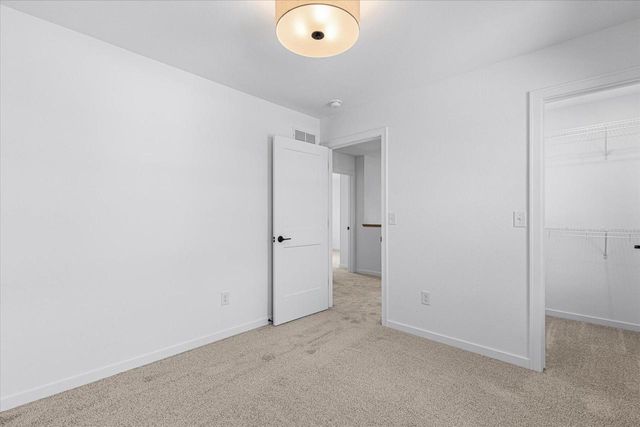 805 Viewpoint AVENUE, Waukesha, WI 53188