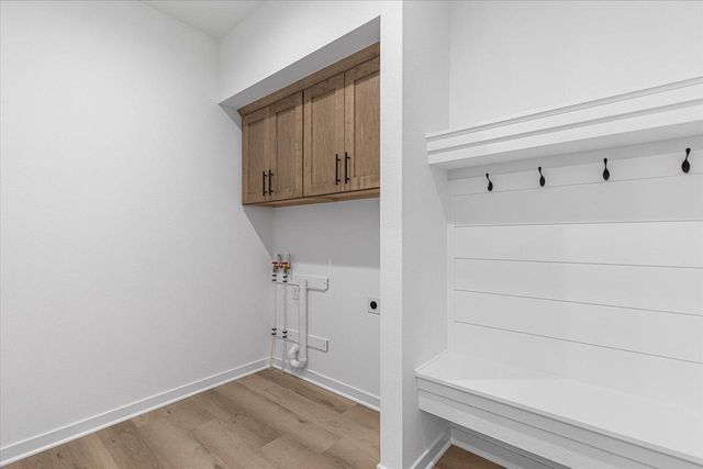 805 Viewpoint AVENUE, Waukesha, WI 53188