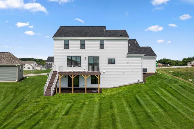 805 Viewpoint AVENUE, Waukesha, WI 53188