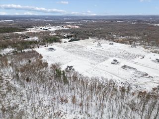 330 Cumberland Avenue, Lowell, MI 49331