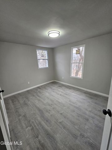 29 S Pine Avenue, Albany, NY 12208