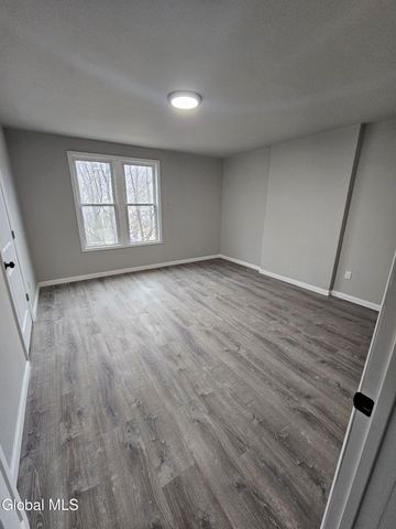 29 S Pine Avenue, Albany, NY 12208