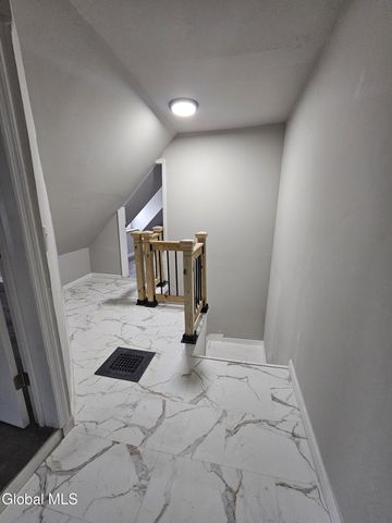 29 S Pine Avenue, Albany, NY 12208