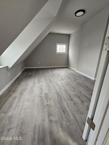 29 S Pine Avenue, Albany, NY 12208