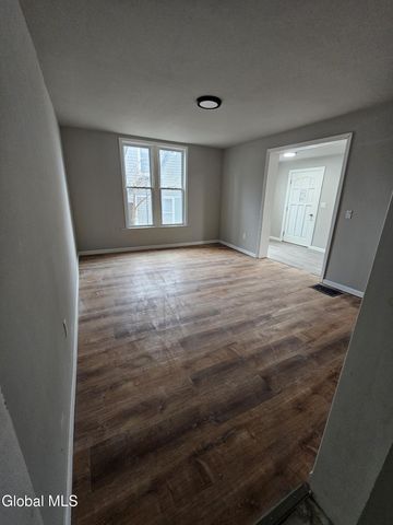 29 S Pine Avenue, Albany, NY 12208