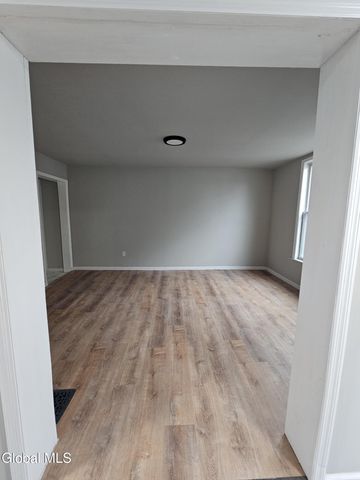 29 S Pine Avenue, Albany, NY 12208