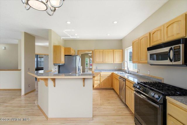 1906 W EVENING STAR RD, Post Falls, ID 83854