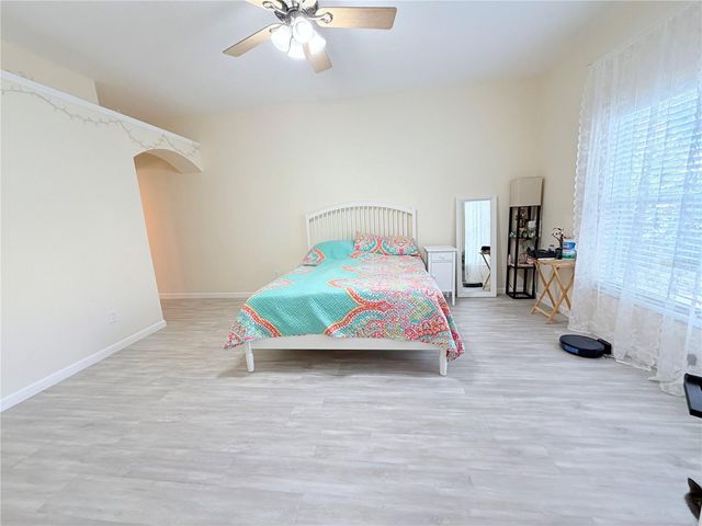 5634 TANAGERLAKE ROAD, Lithia, FL 33547