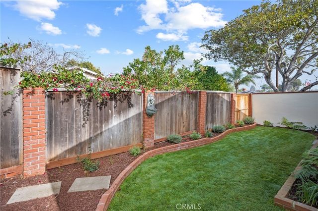 1707 Massena Avenue, Redondo Beach, CA 90277