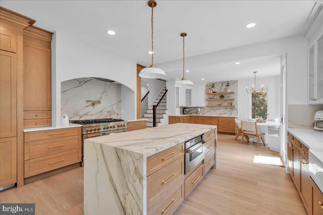 61 BORTONS RD, Marlton, NJ 08053