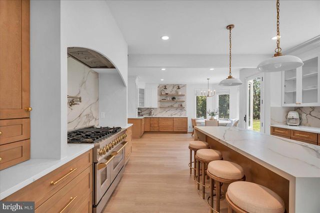 61 BORTONS RD, Marlton, NJ 08053