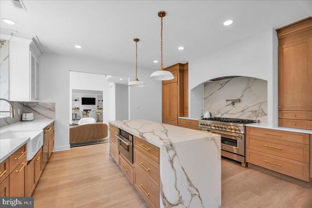 61 BORTONS RD, Marlton, NJ 08053