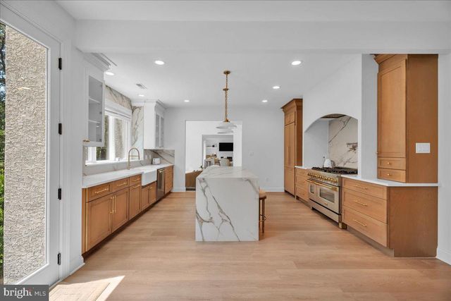 61 BORTONS RD, Marlton, NJ 08053