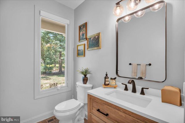 61 BORTONS RD, Marlton, NJ 08053