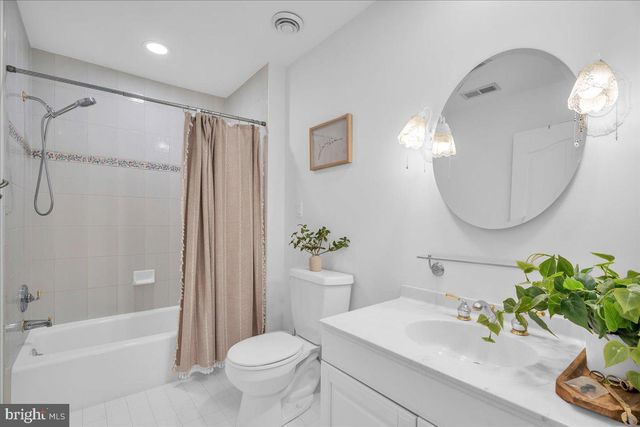 61 BORTONS RD, Marlton, NJ 08053