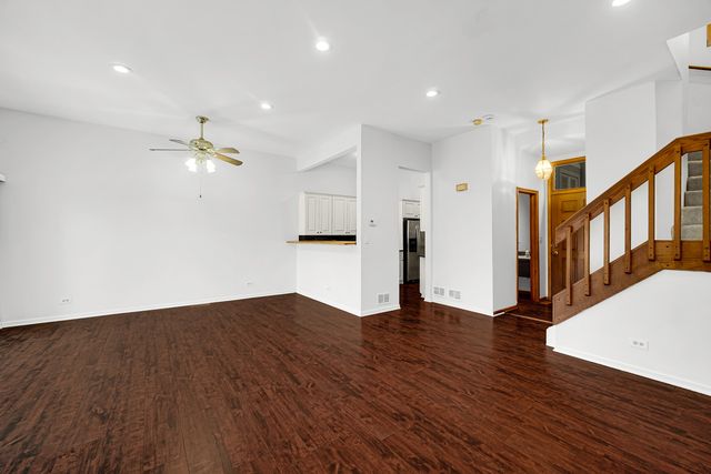 1017 Arbor Court, Mount Prospect, IL 60056