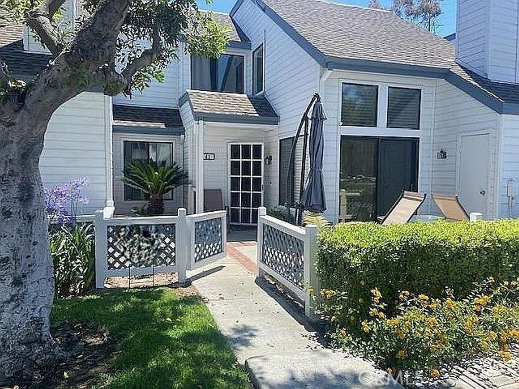 41 Fallingstar 28, Irvine, CA 92614