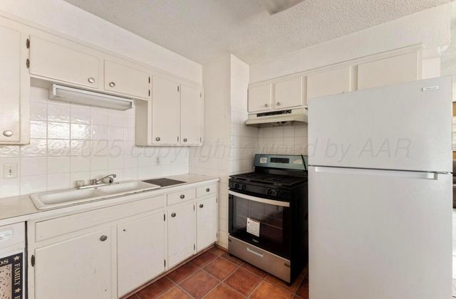 1252 IRIS Street, Amarillo, TX 79107